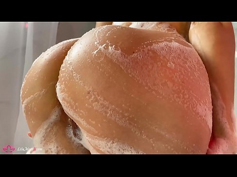 ❤️ Brunette dushda kuchli orgazm uchun vibrator bilan mushukni onanizm qiladi Sifatli jinsiy aloqa bizda uz.ladyxxxporno.ru